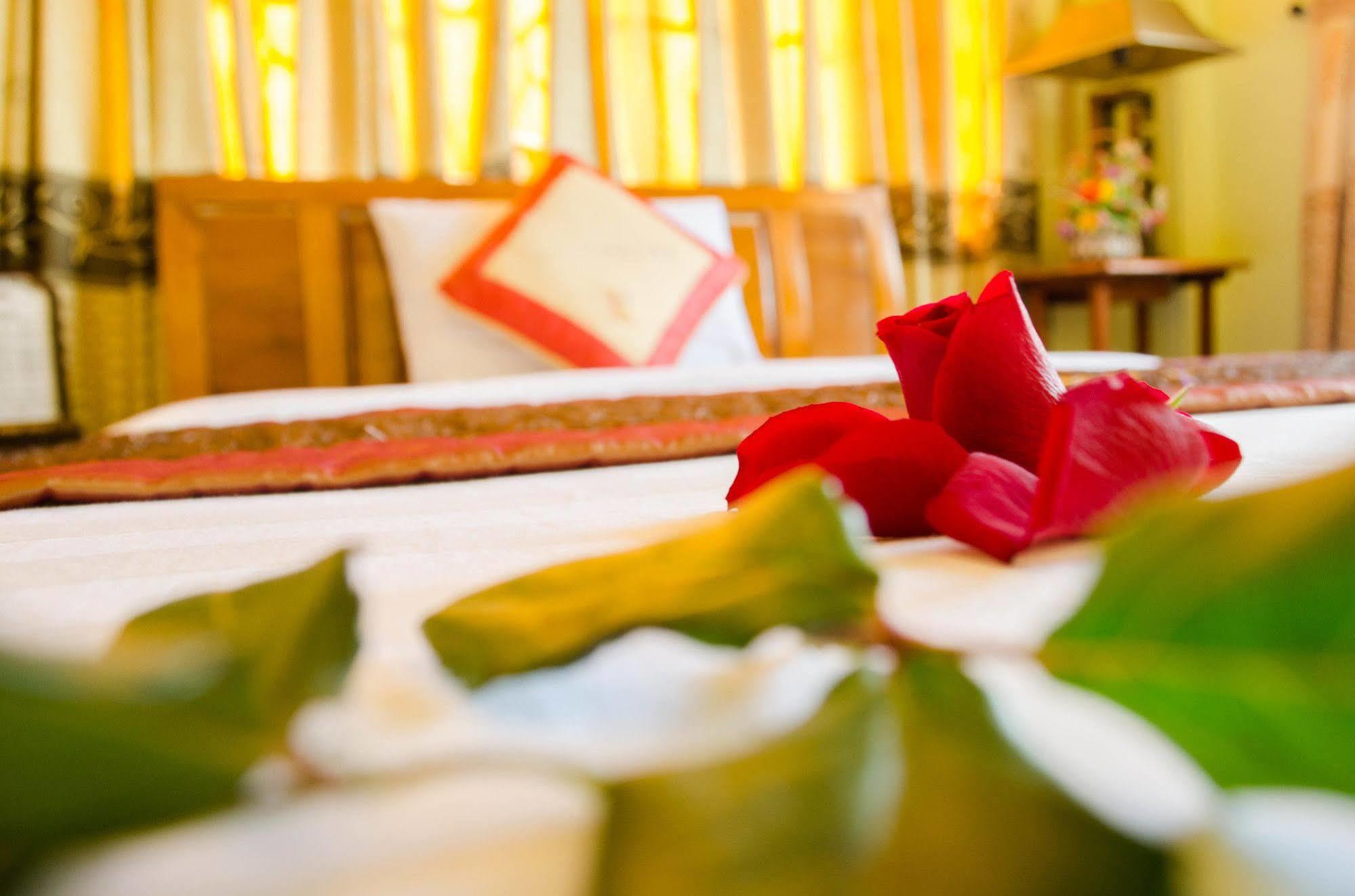 Nhu Phu Hotel Huế Kültér fotó